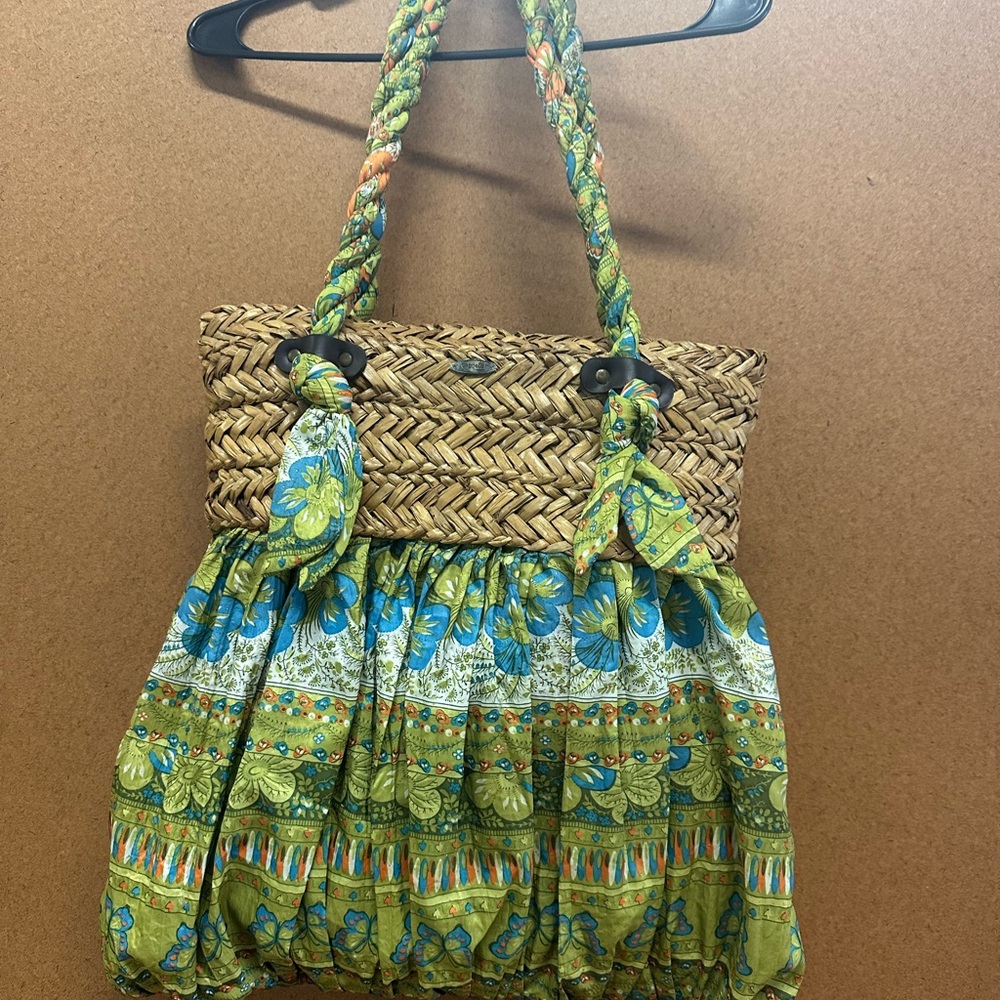 Vintage wicker bag